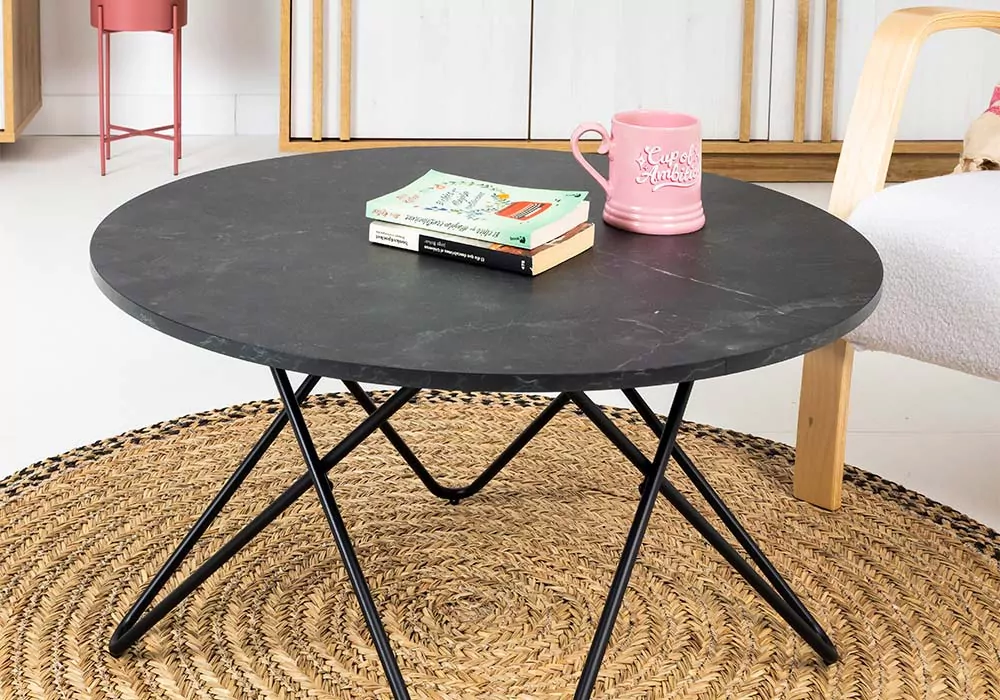 Mesa redonda preta FJORD