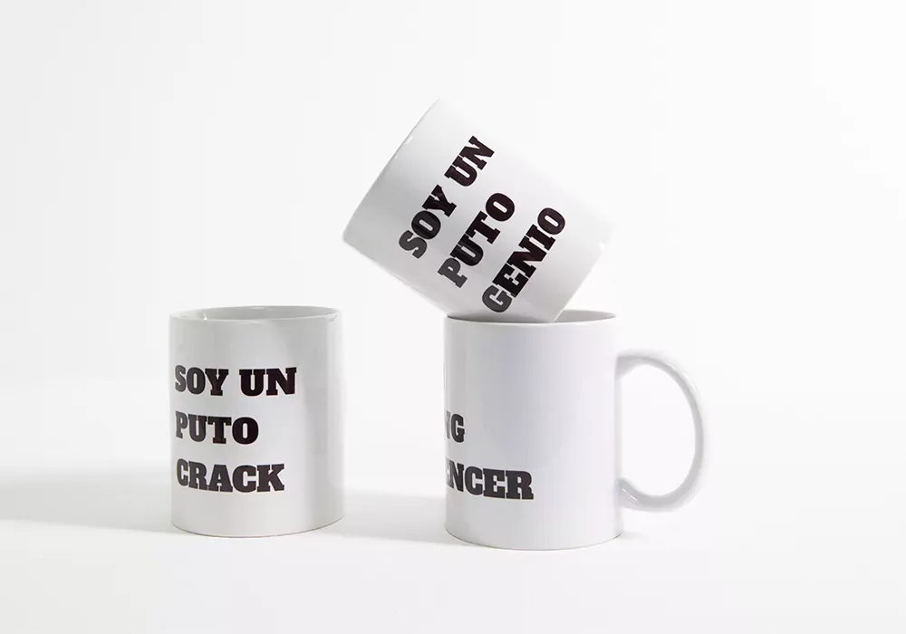 Taza divertida blanca con letras negras CRACK Taza divertida blanca con letras negras CRACK